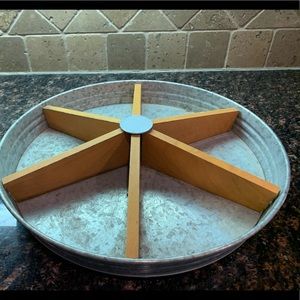 Farmhouse metal & wood lazy Susan decor